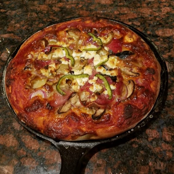 Easy Chicago Style Deep Dish Pizza (Cast Iron Skillet) - Season & Thyme